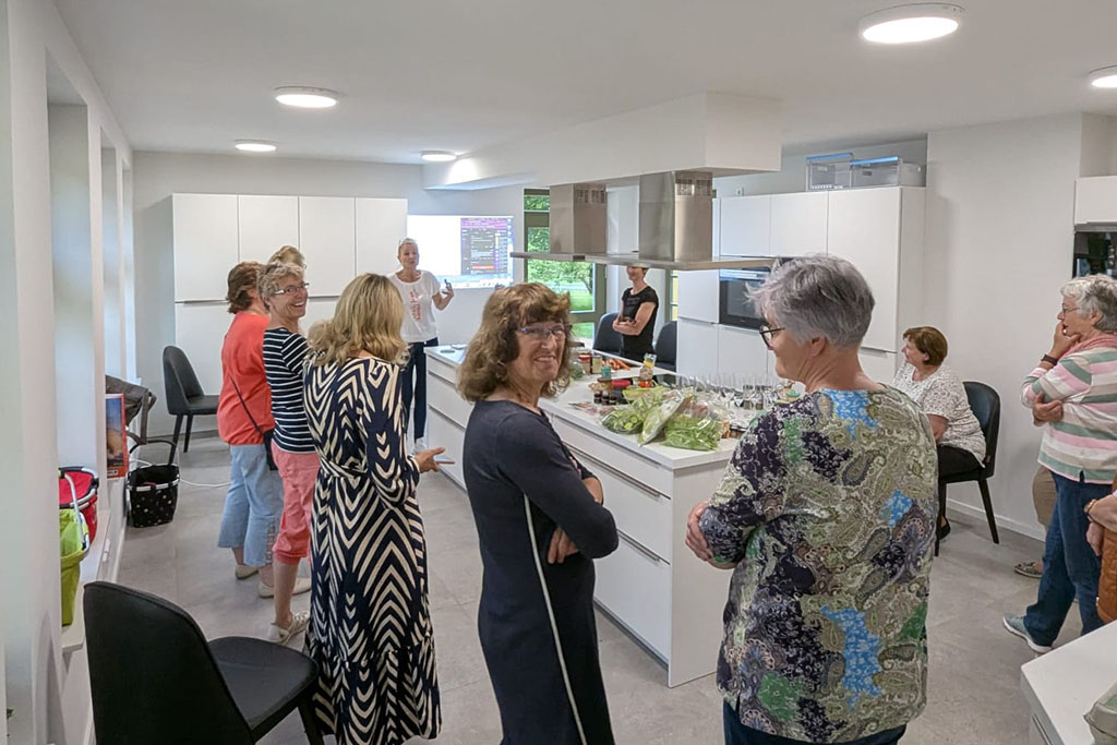 „Kochen mit KI“ auf dem Gutshof Roggow