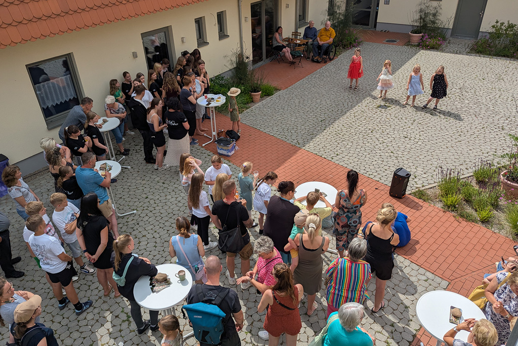 Ein rundum gelungenes Parkfest auf dem Gutshof in Roggow